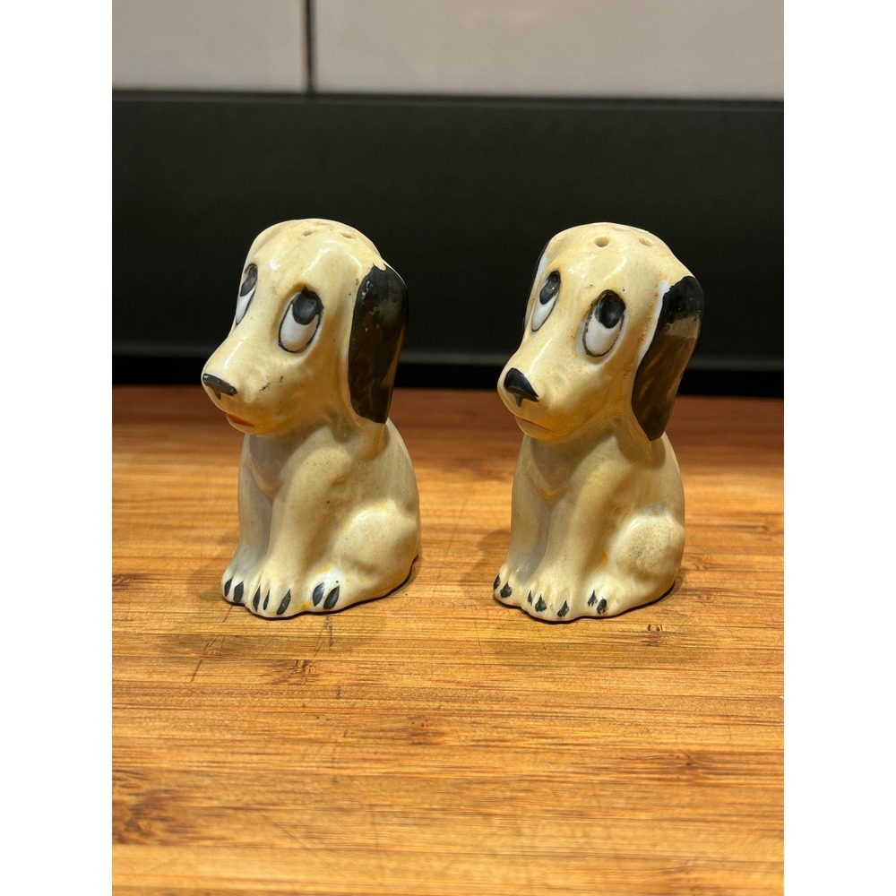 Vintage Occupied Japan Dog Salt and Pepper Shakers Ceramic Hound Puppy Set SP116